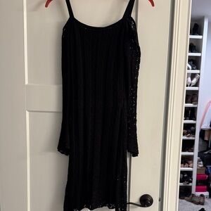 VENUS Elegant Black Long Sleeve Dress